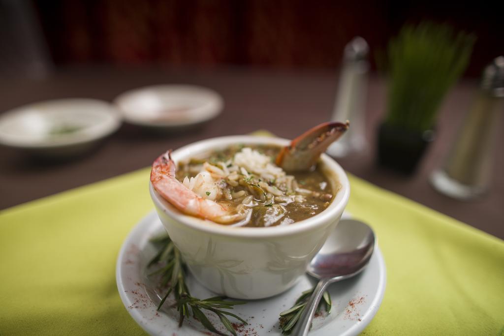 The Almanett Hotel & Bistro Gulfport Buitenkant foto